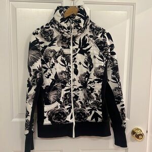 Lululemon Zip up Scuba sweatshirt